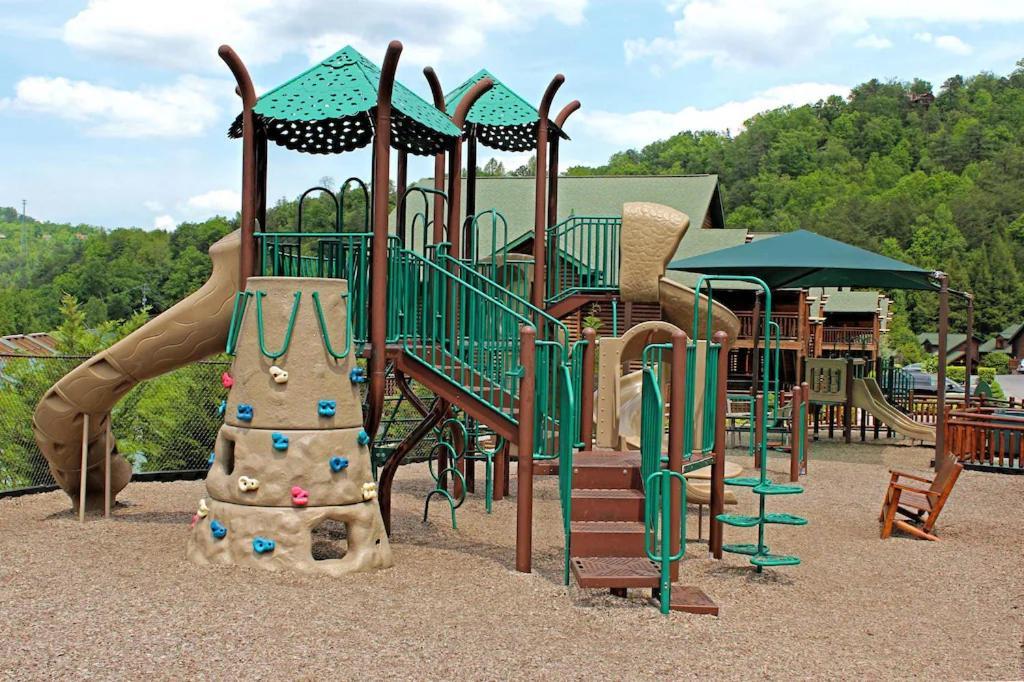 جاتلينبرج 2Br Westgate Resort Sleeps 10 - Smoky Mtn Condo With Free Water Park المظهر الخارجي الصورة